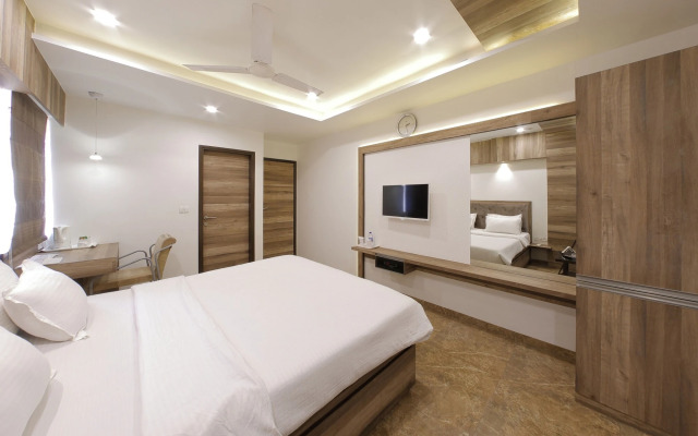 Hotel Summit