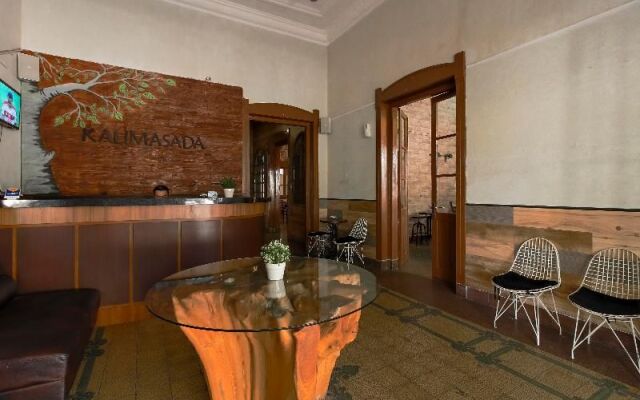 RedDoorz Plus Near Taman Lalu Lintas Bandung