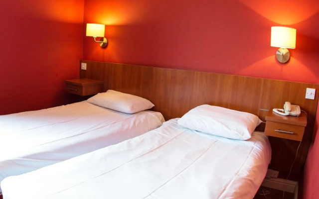 Thomas James Hotel