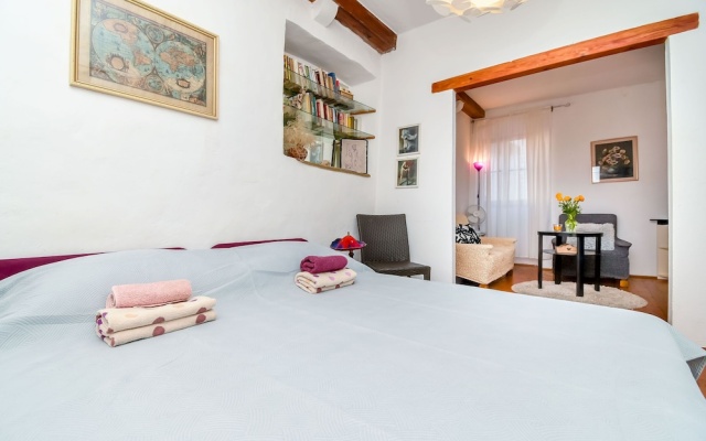 Room Biljana