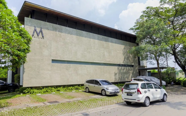 RedDoorz Plus @ Permata Karawaci