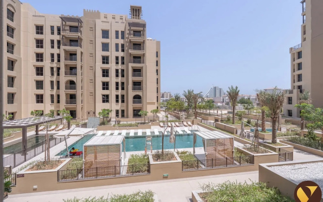 Elegant MJL Pool View Near Burj Al Arab