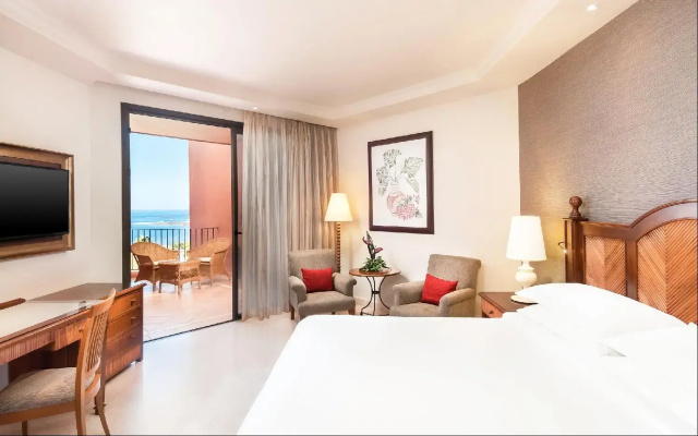 Tivoli la Caleta Resort