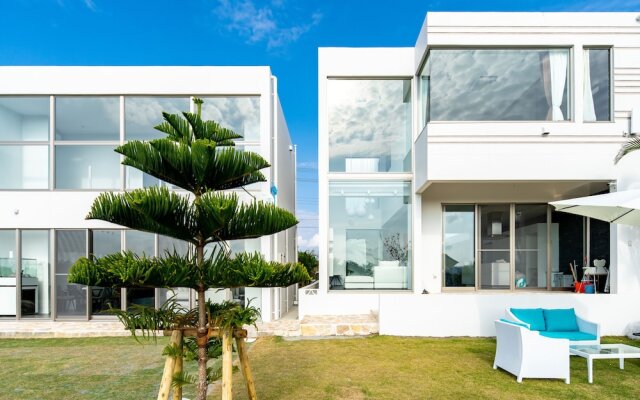 Luxury Hillside Villa with Sea Views