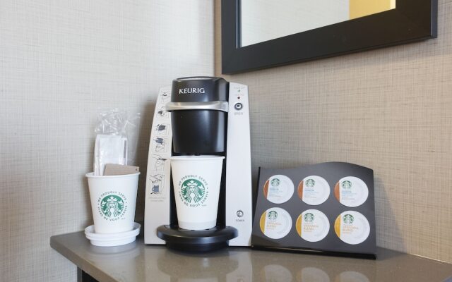 Olds Pomeroy Inn And Suites