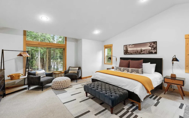 Modern Lake Tahoe Retreat Ski and Swim