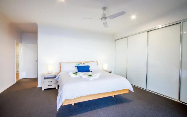 Sunrise at 1770 Holidays