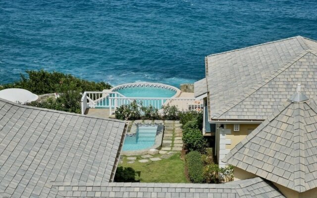 Sprawling Villa With Uninterrupted Sea Views - Equinox 4 Bedroom Villa by RedAwning