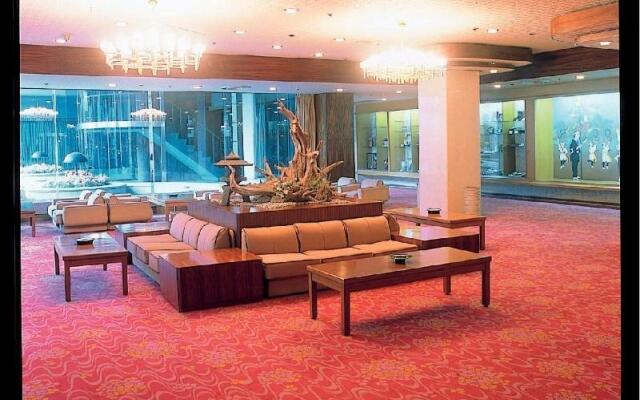 Shirokiya Grand Hotel
