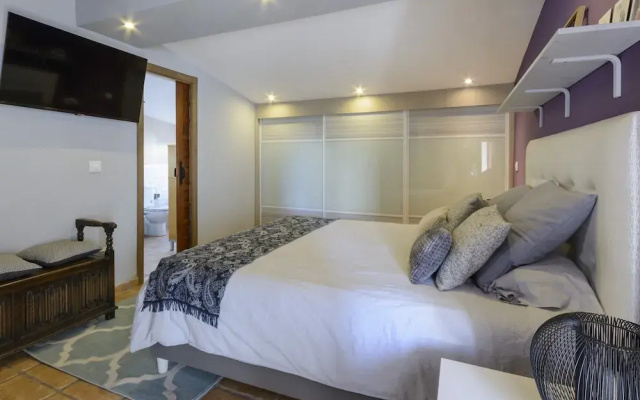 House in Alcalali With Mountain Views & Pool