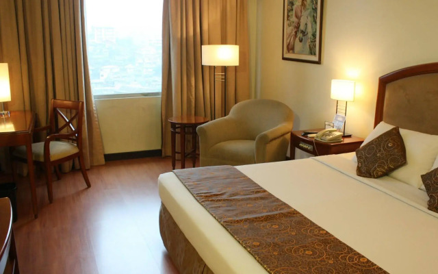 Hotel Supreme Convention Plaza