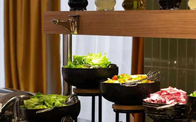 Almaty Hotel	