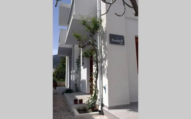 Seashell Apartment 2