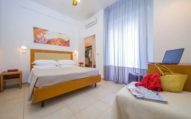 Mediterraneo Hotel & Suites