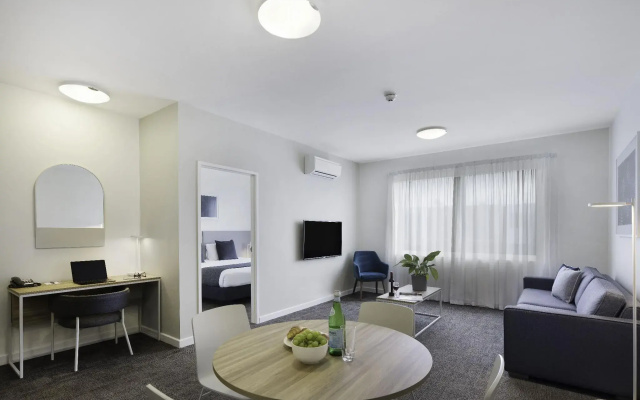 Quest Mawson Lakes
