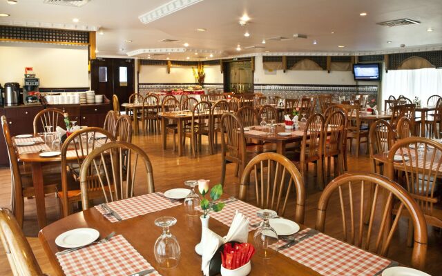 Landmark Plaza Hotel