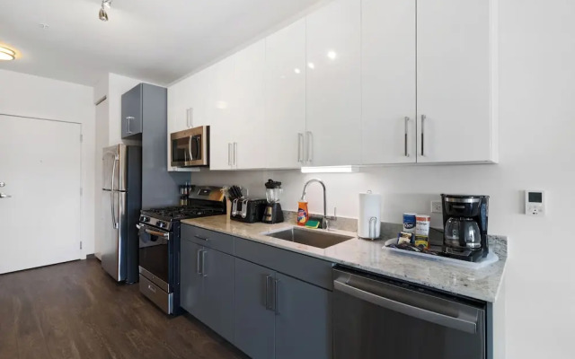 New & Modern  Lux City Escape