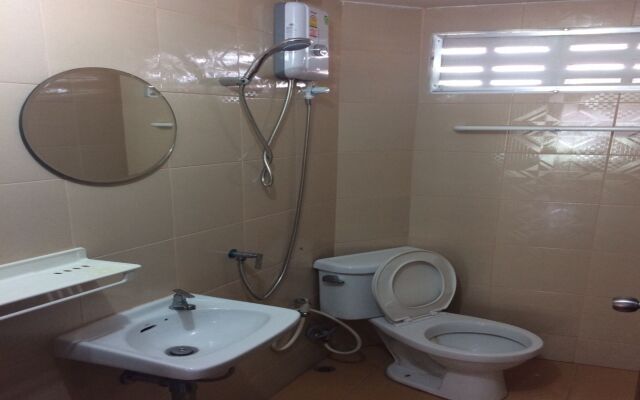 Baan Khun Mae Apartment