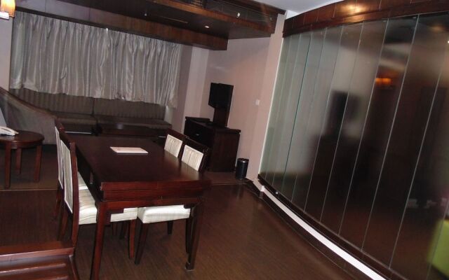 Hotel Saurabh Candy By Peppermint
