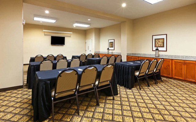 Candlewood Suites Baytown by IHG