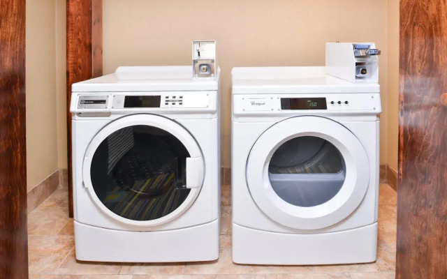 Holiday Inn Express Lewisburg/New Columbia by IHG