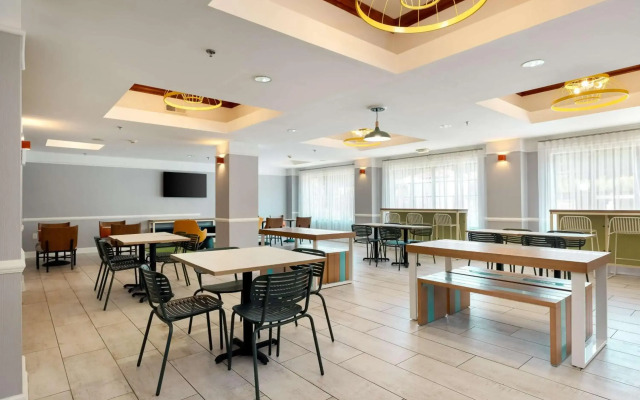 Spark by Hilton Savannah Airport