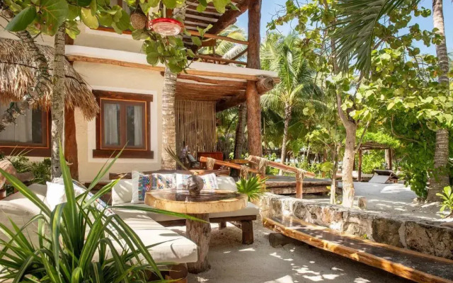 Mawimbi Boutique Hotel