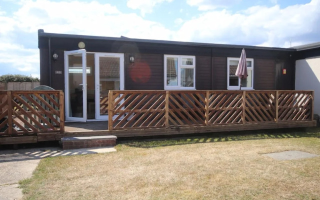 41B Medmerry Park 2 Bedroom Chalet