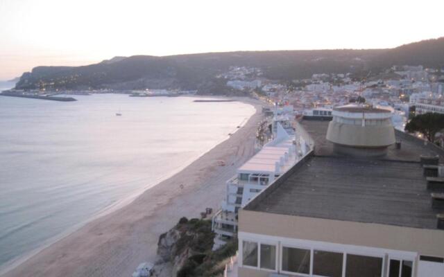 Rent4rest - Sesimbra Ocean View Studio