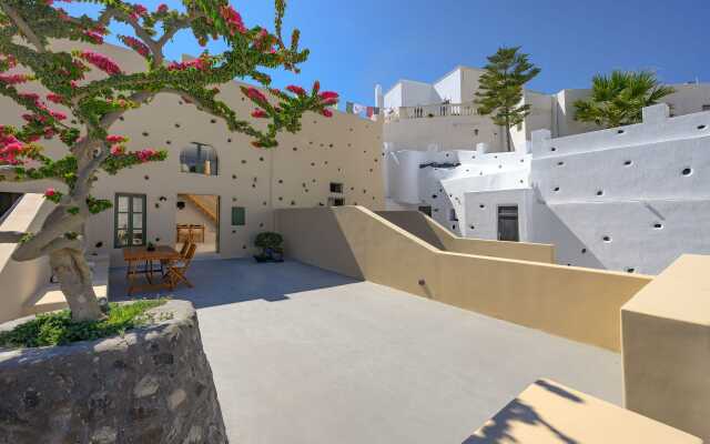 Elements Cave Suites