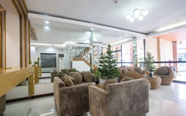 OYO 830 My Balai