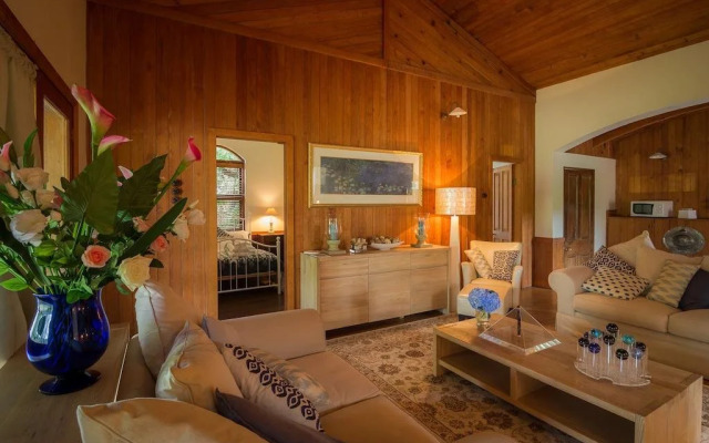 Celestial Dew Guest House, Day Spa, Retreat