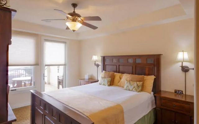 Valentina #203 3 Bedroom Condo by Redawning