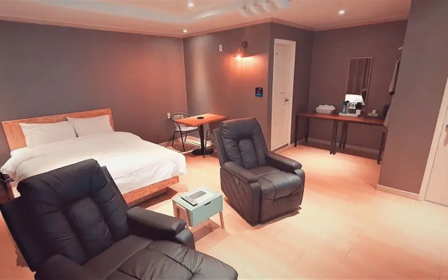 Daejeon Dunsan Hotel Days
