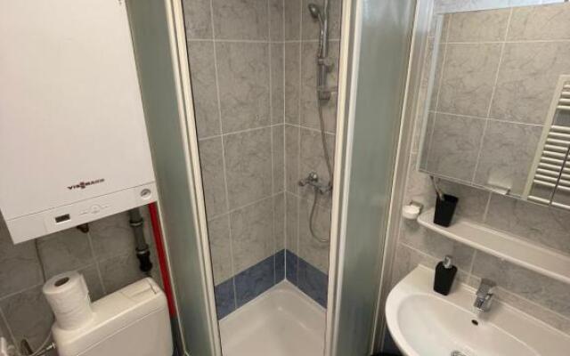 Gezellige Studio-1 slaapkamer *4p* strand/zee 50m