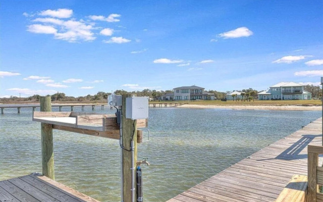 Tranquil Waters 8 Bedroom Home