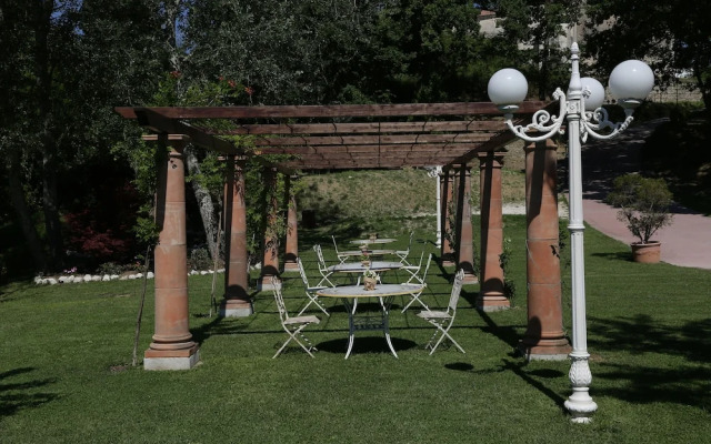 Valle Dell'Aquila Country House