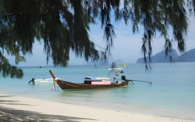 Kradan Beach Resort