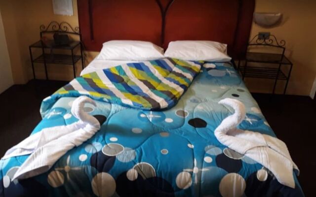 Paradise Hotel Benavides