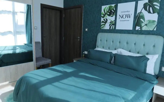 Lovely 2 Bdrm Serviced Apartment with pool & sauna