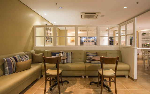 Astron Hotel Bauru by Nobile