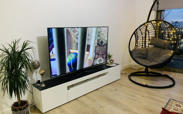 Charming 3-bed Apartment in London