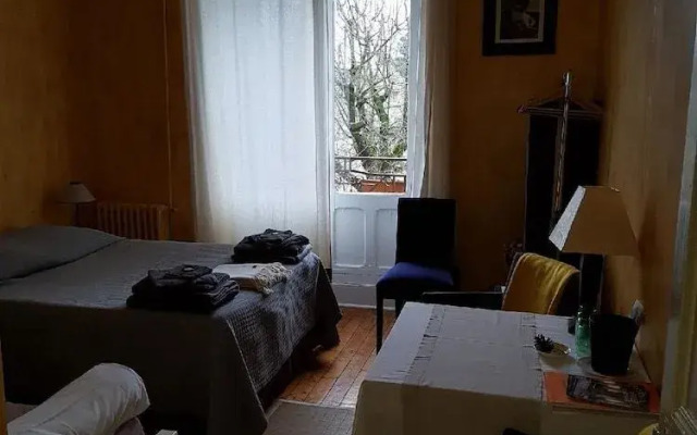 Hôtellerie Les Lilas