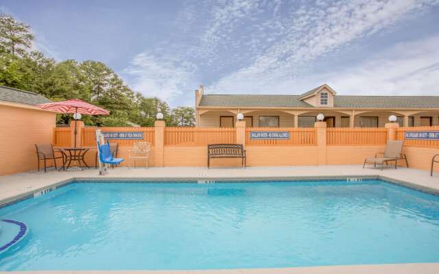 Super 8 by Wyndham Sumter