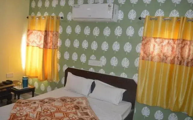 Hotel Gokul Palace