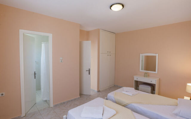 Albouro Seafront Apartments