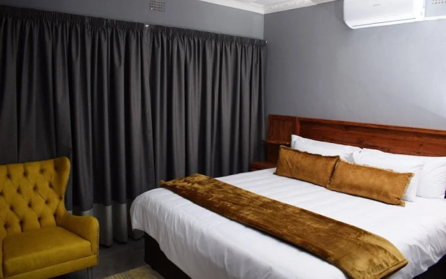 Phakela Cottages