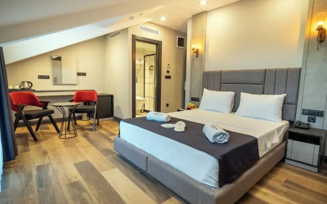 Comfort Point Three Hotel