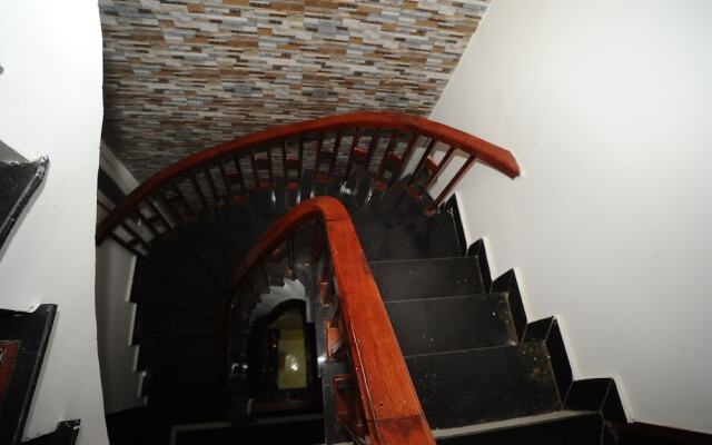 Ruby Lakeview Homestay