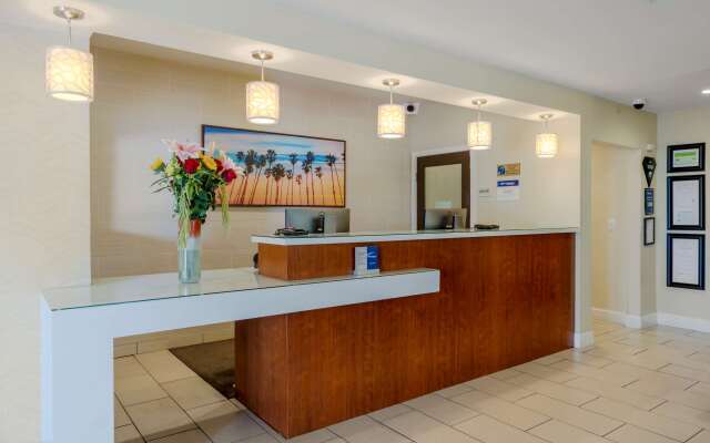 Best Western Plus South Coast Inn